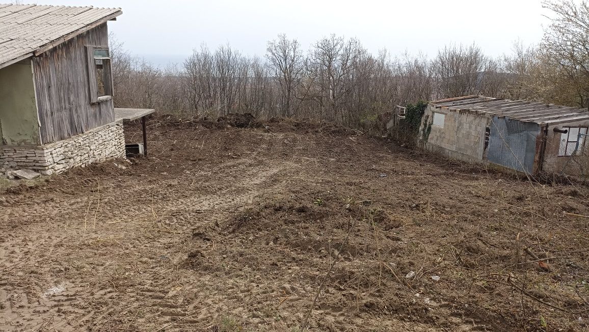 Парцел на Добрева чешма с морска панорама