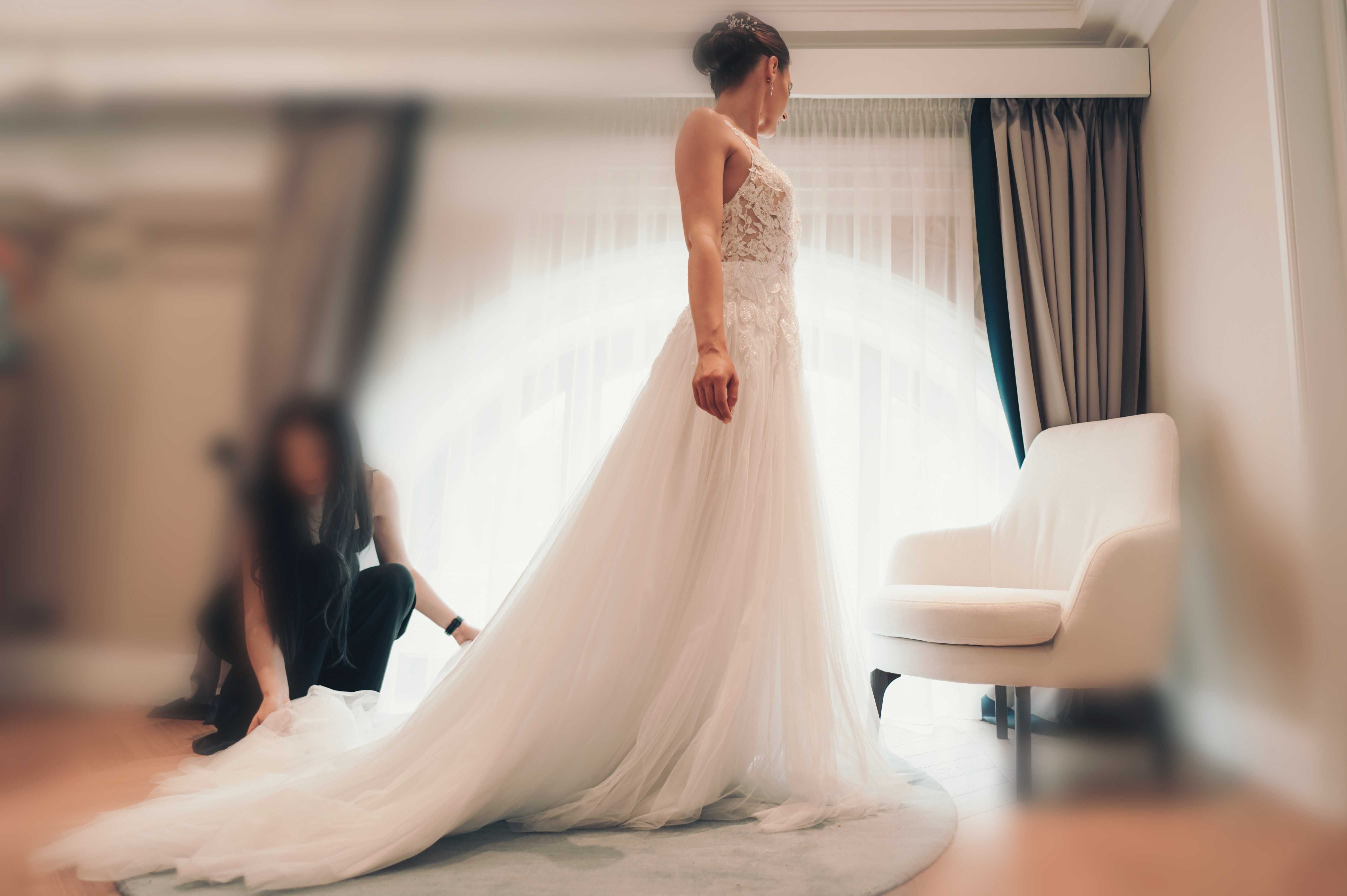Rochie de miresa cu trena Linia A - La Sposa Collection - St. Patrick