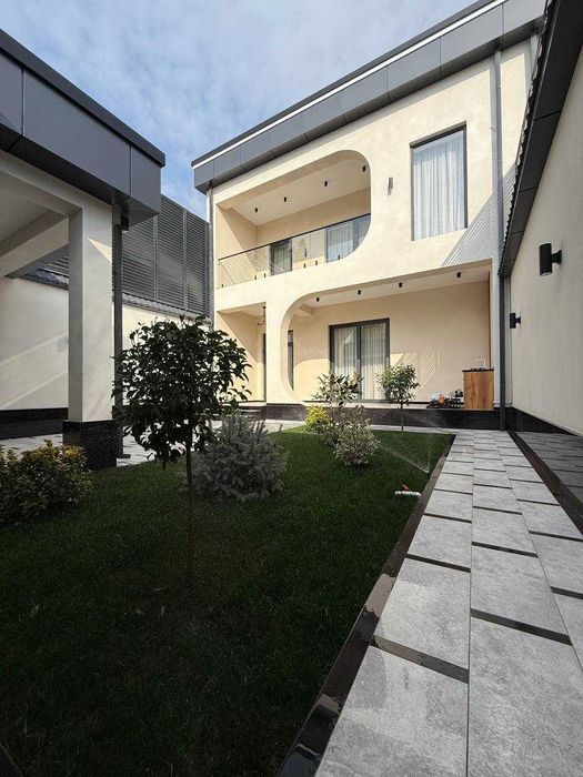 ПРОДАЕТСЯ Новый Хайтэк дом на: улица Циалковского  3 соток