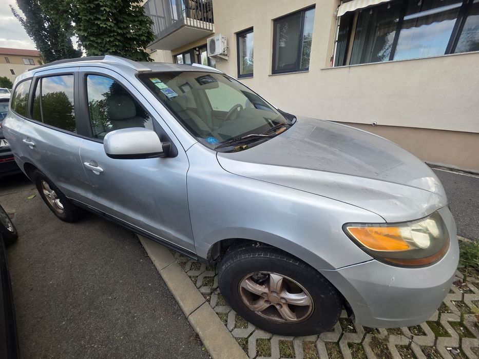 Hyundai Santa  Fe