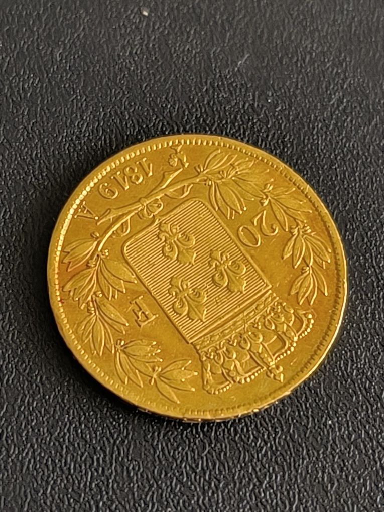 20 франка 1819 год,Луи XVIII, злато 6.45 гр,900/1000 (21.6 к)