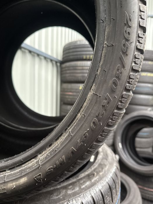 Anvelope de iarna 295/30 R20