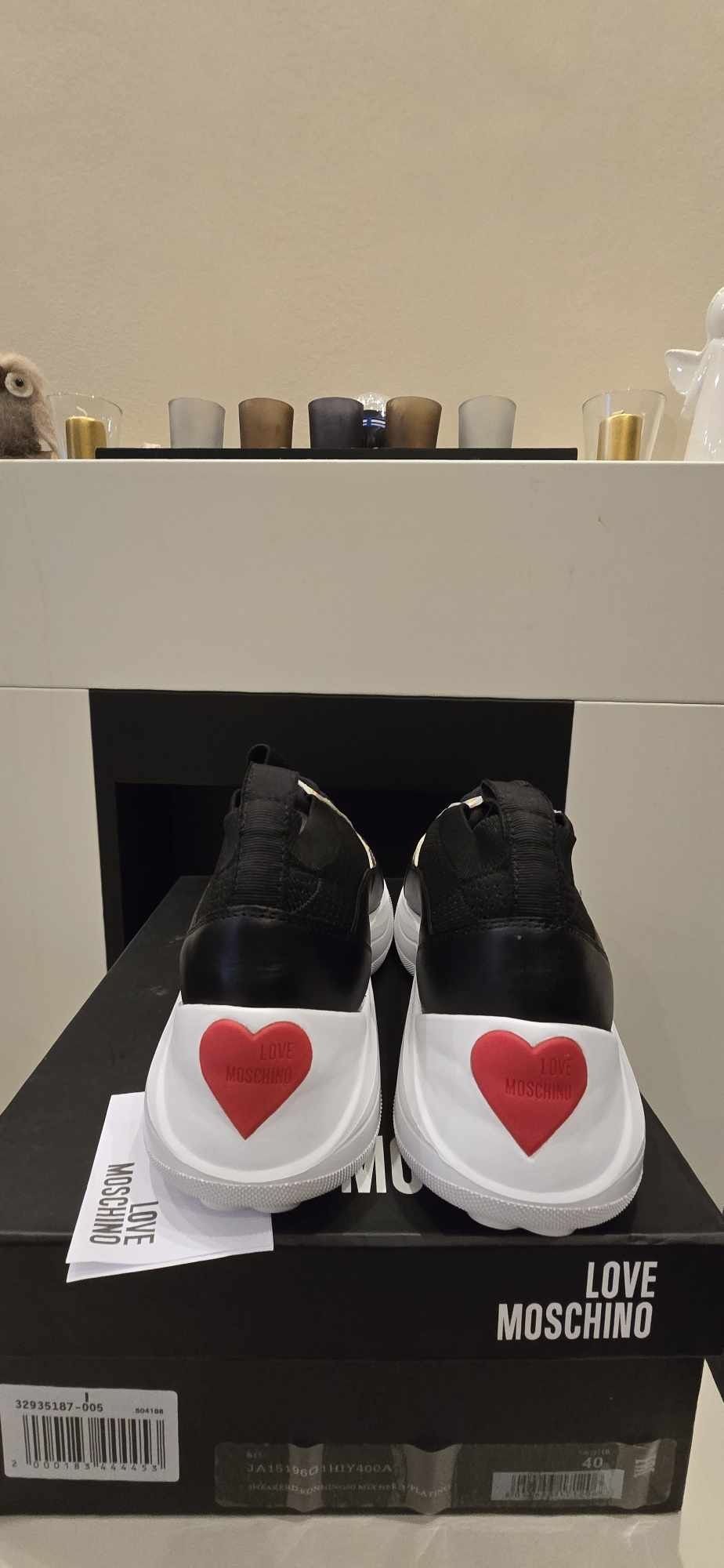 Love Moschino сникърси,38 номер