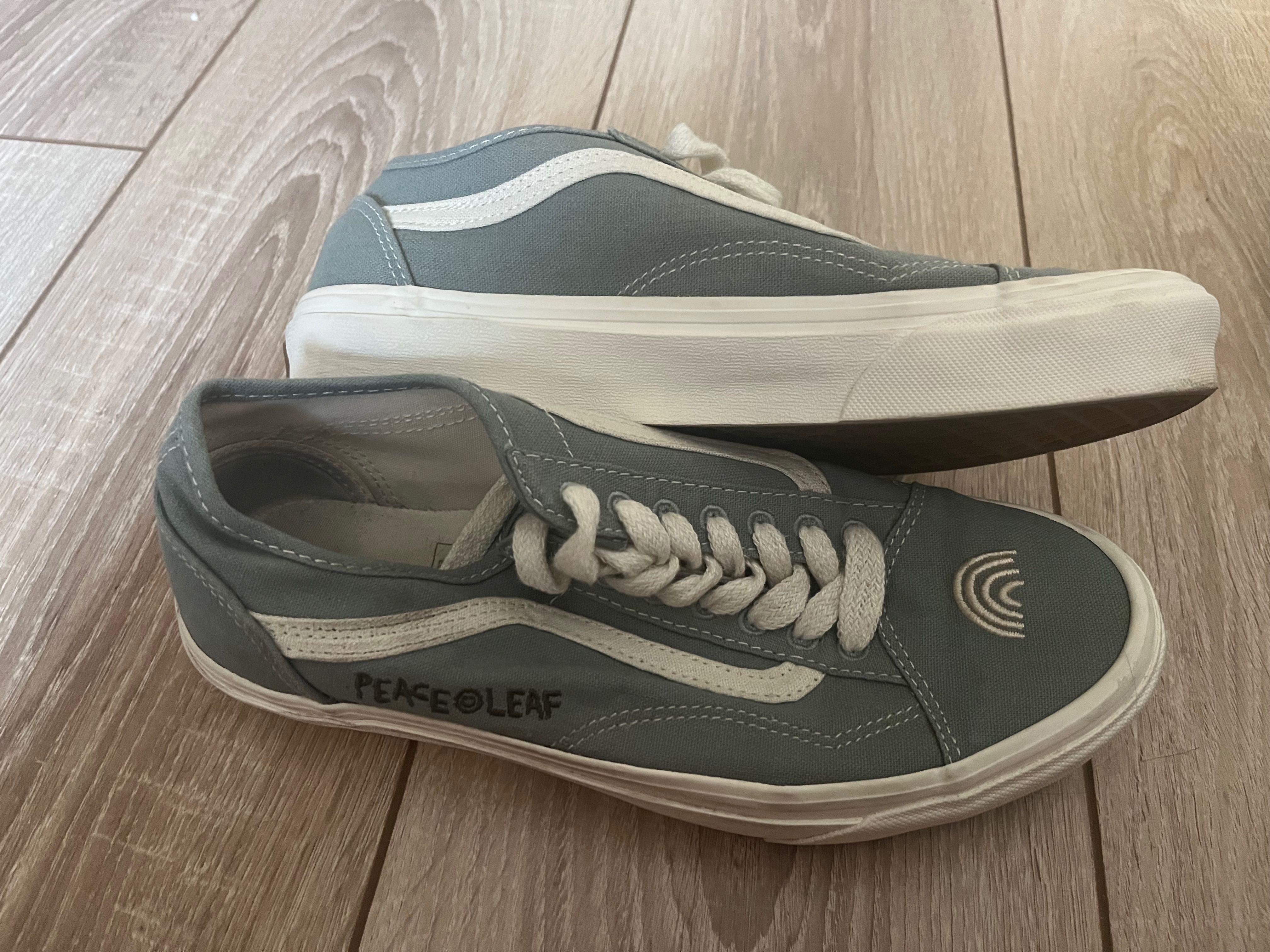 Дамски обувки Vans