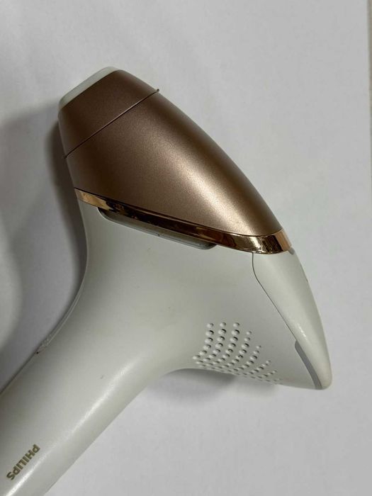 Фотоепилатор Philips Lumea BRI956/00