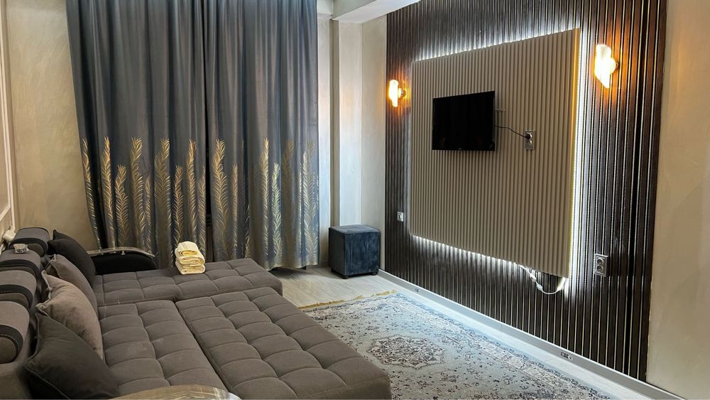 Квартира почасавой