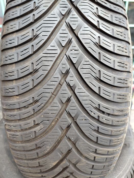 Продавам 2бр.зимни гуми 205/55/17 Kleber