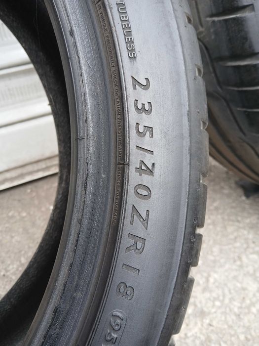 Летни гуми 235/40 R18 , гуми