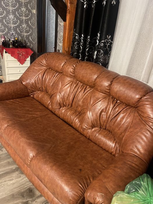 Vand canapea extensibila de 3 locuri cu 2fotolii