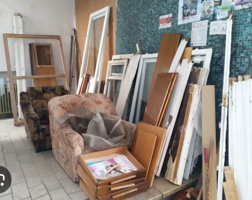 Transport moloz   si evacuare apartamente la cel mai mic preț