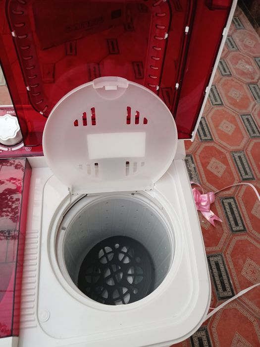 Полуавтомат кир мошина сотилади