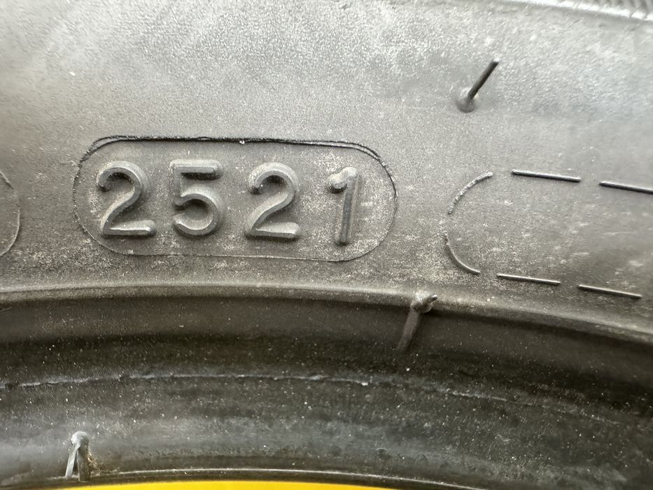 Автомобилни гуми 205 60 16C Maxxis