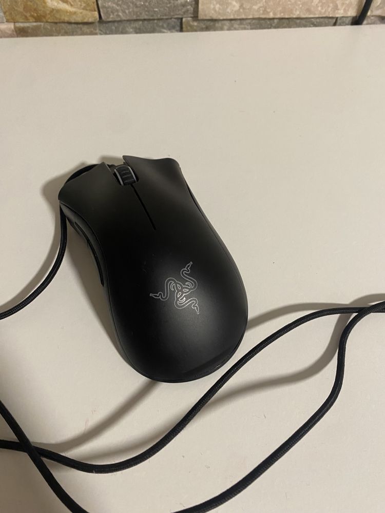 Tastatura myria si mouse rayzer folosite putin