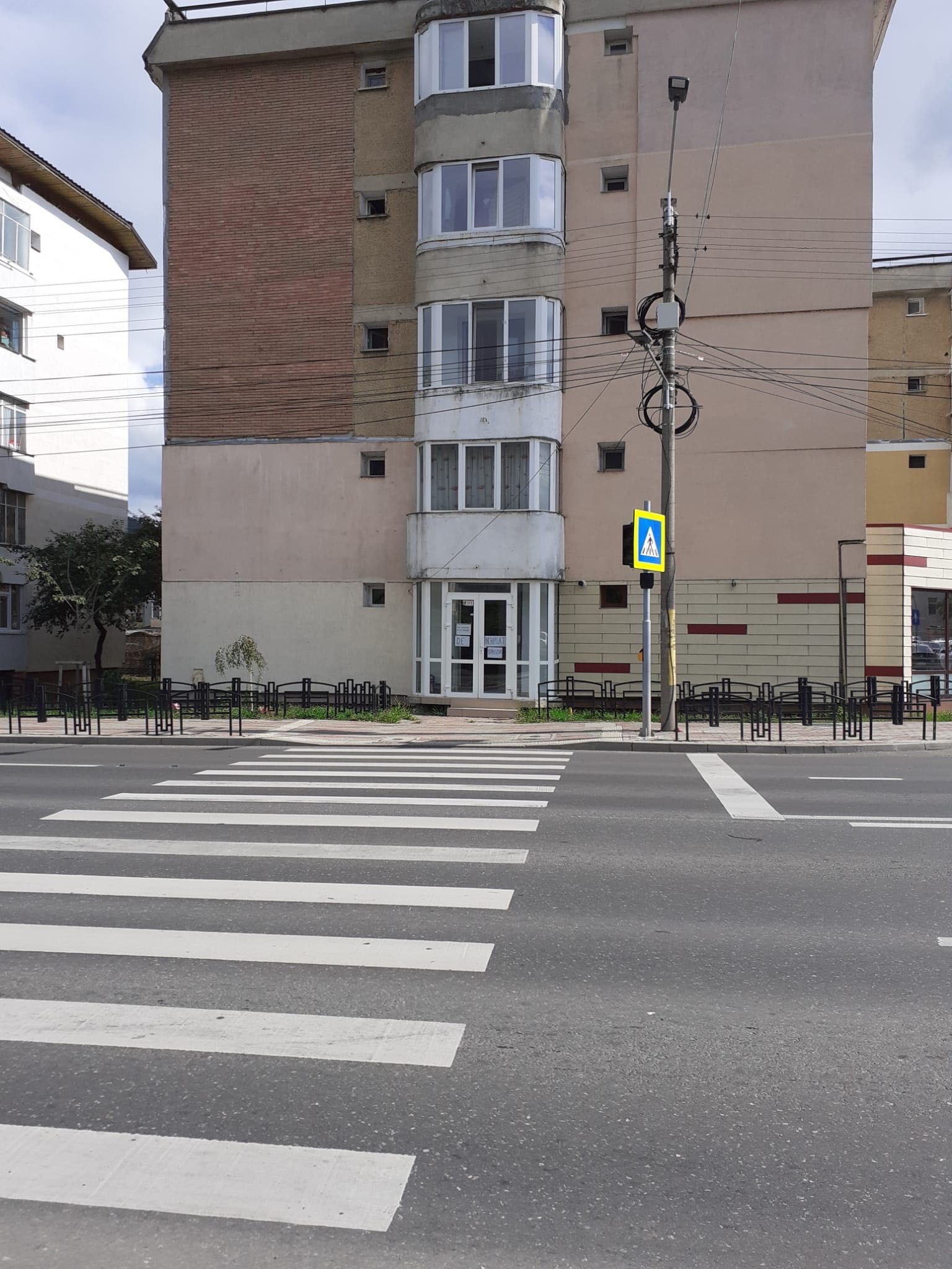 Spațiu comercial de închiriat - 4 camere Piatra Neamț, Piata centrala