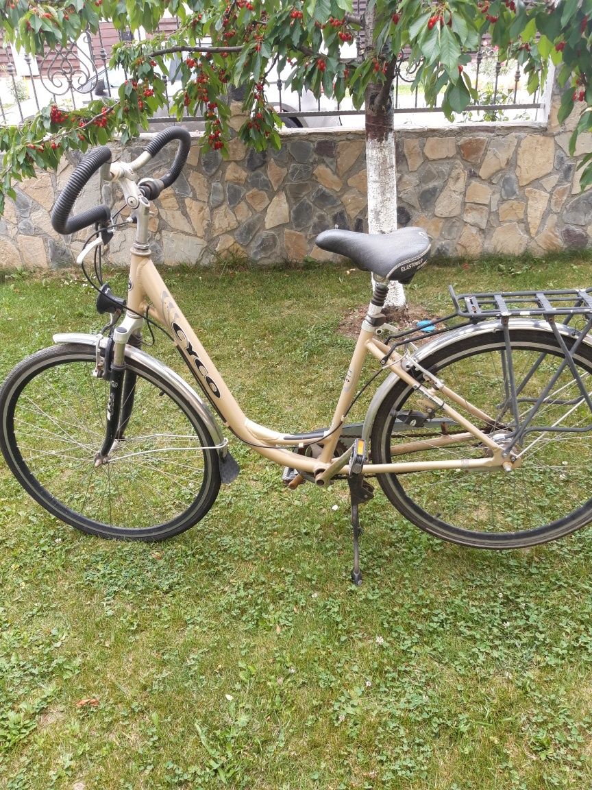 Vînd bicicleta damă