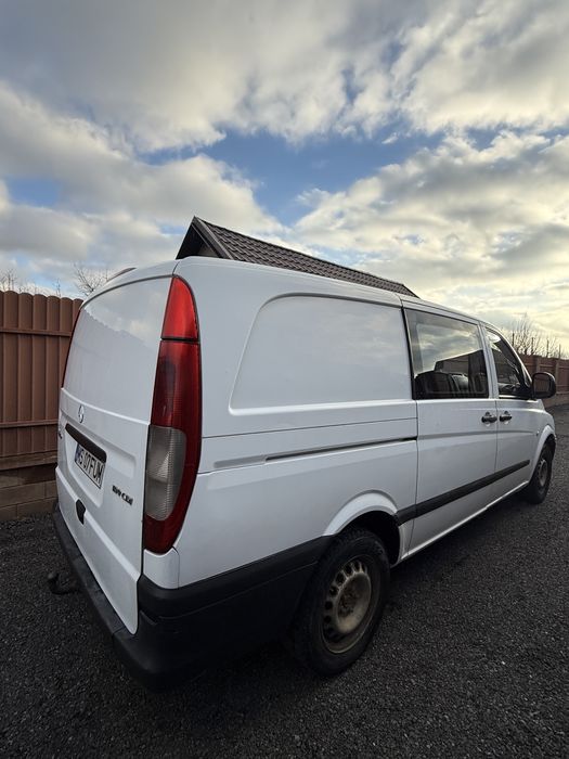Mercedes Vito 2.2D 2007 5 locuri + marfa