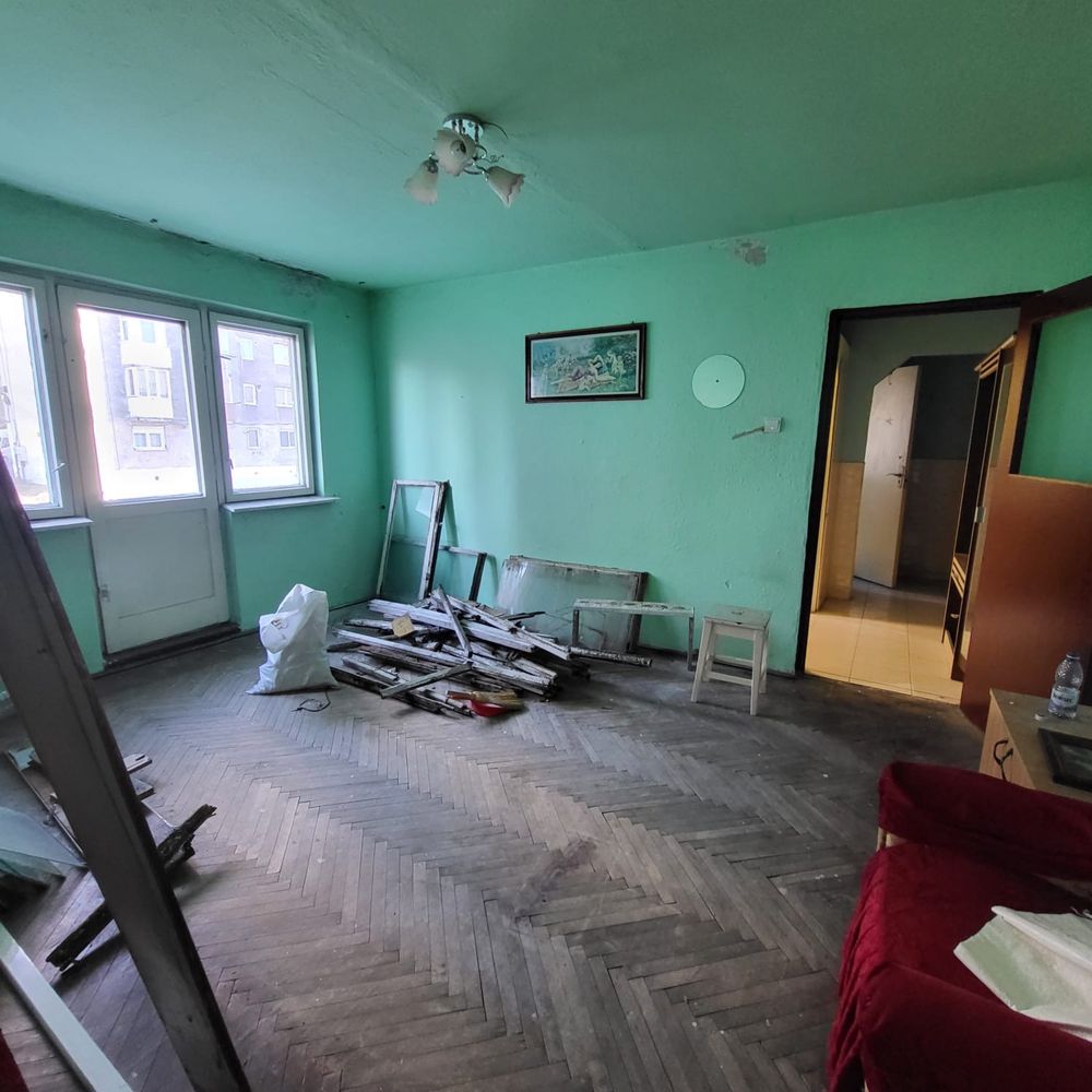De vanzare apratament 3 camere