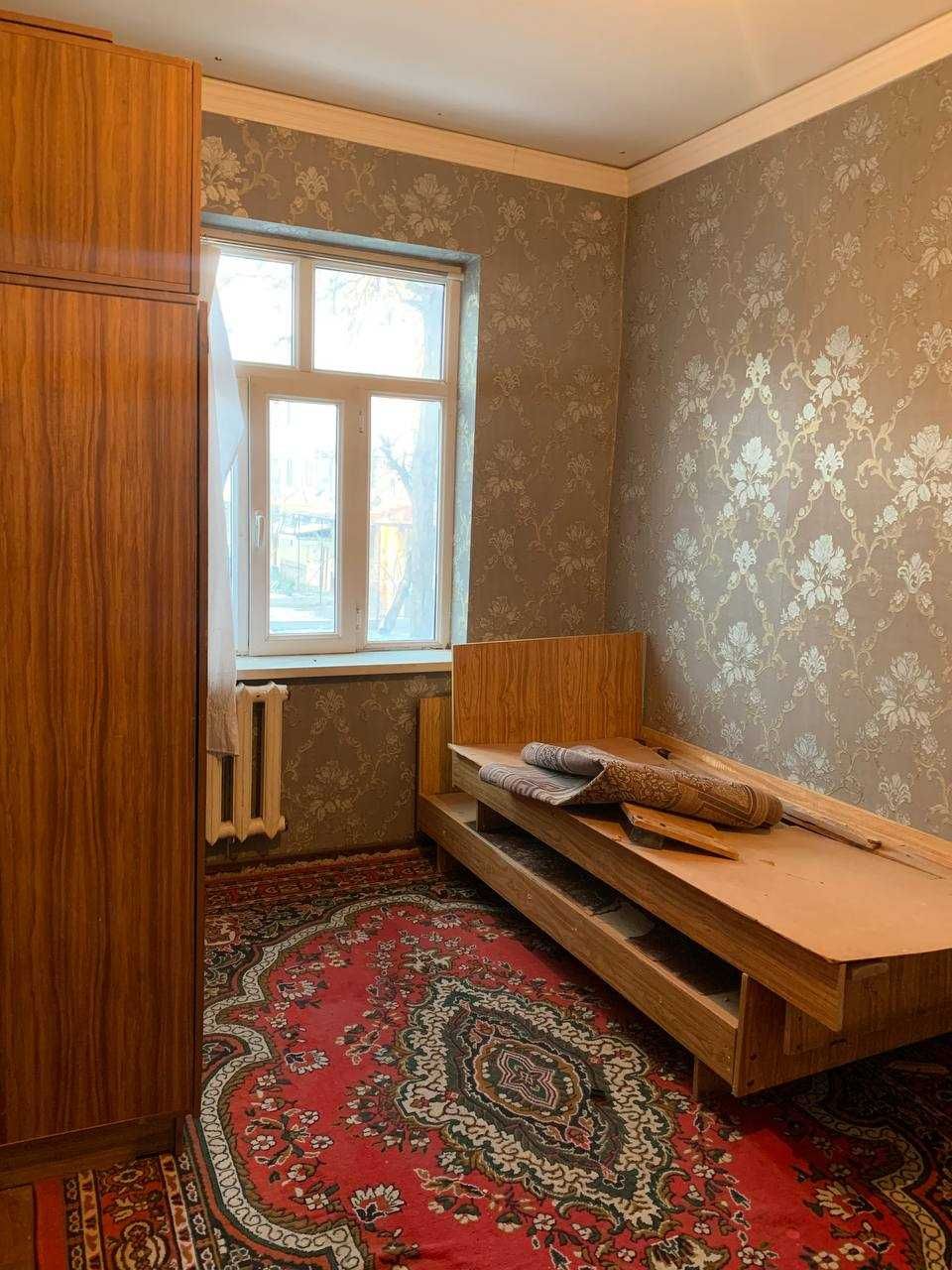 Коракамиш 3 хона 2 этаж сотилади кириб яшашга таййор. Торцевой эмас