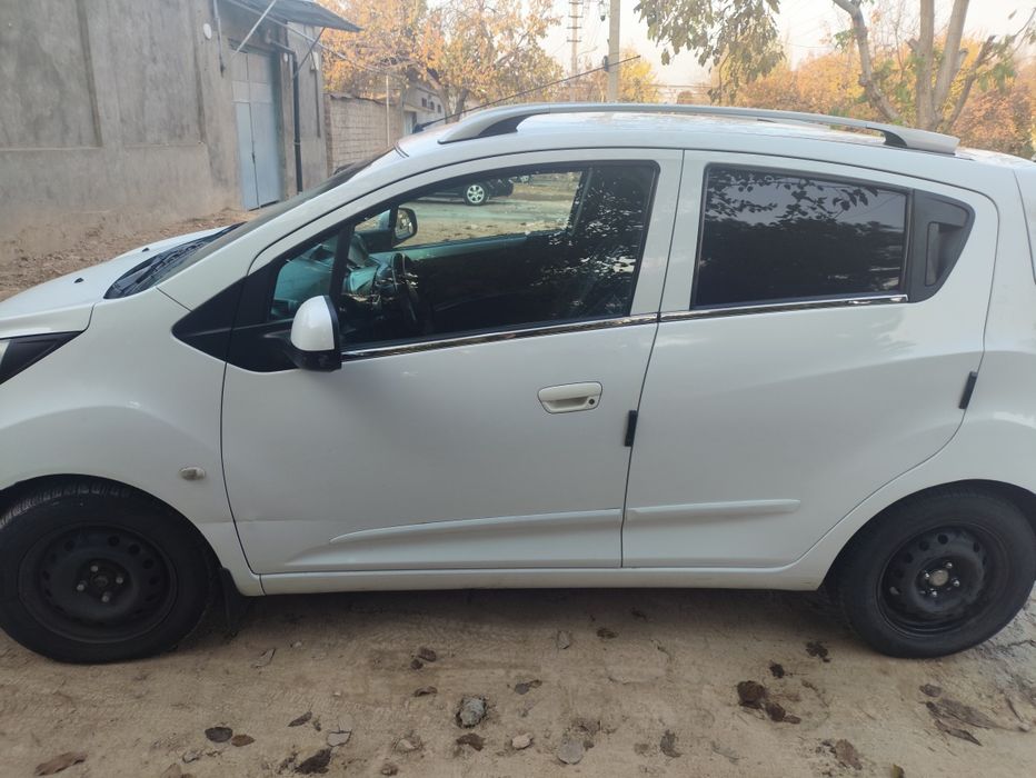 Spark sotiladi 2017 yil avtomat