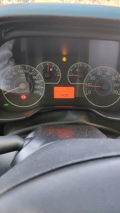 Vând FIAT punto 1.3 diesel