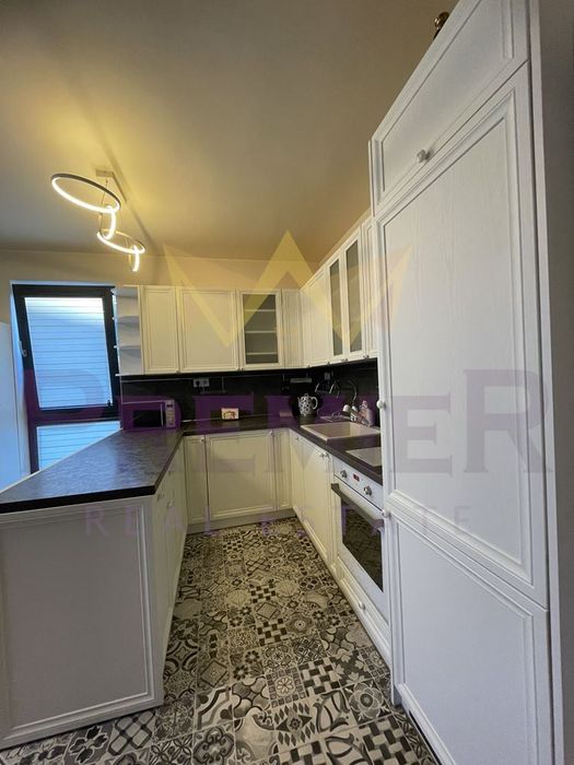 Дава се под наем Тристаен апартамент в Варна, Бриз - 70 кв.м за 816 € - Снимка #2