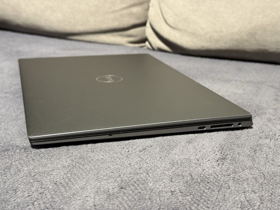 15.6’FHD+IPS 500nits/i9-12900H/RTX A2000 8GB/Precision 5570/32GB/512GB