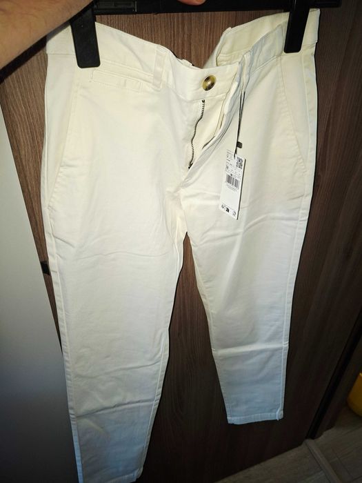 Pantaloni albi barbati București