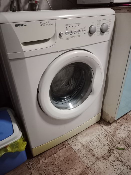Срочно продам стиральную машину