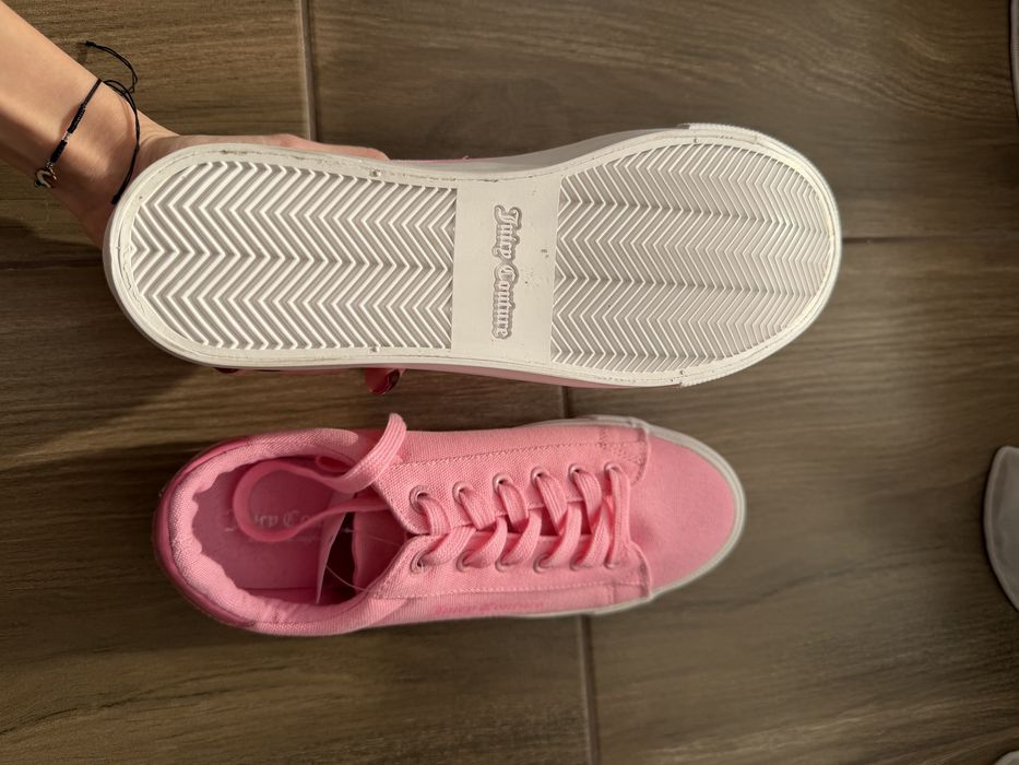 розови обувки juicy couture