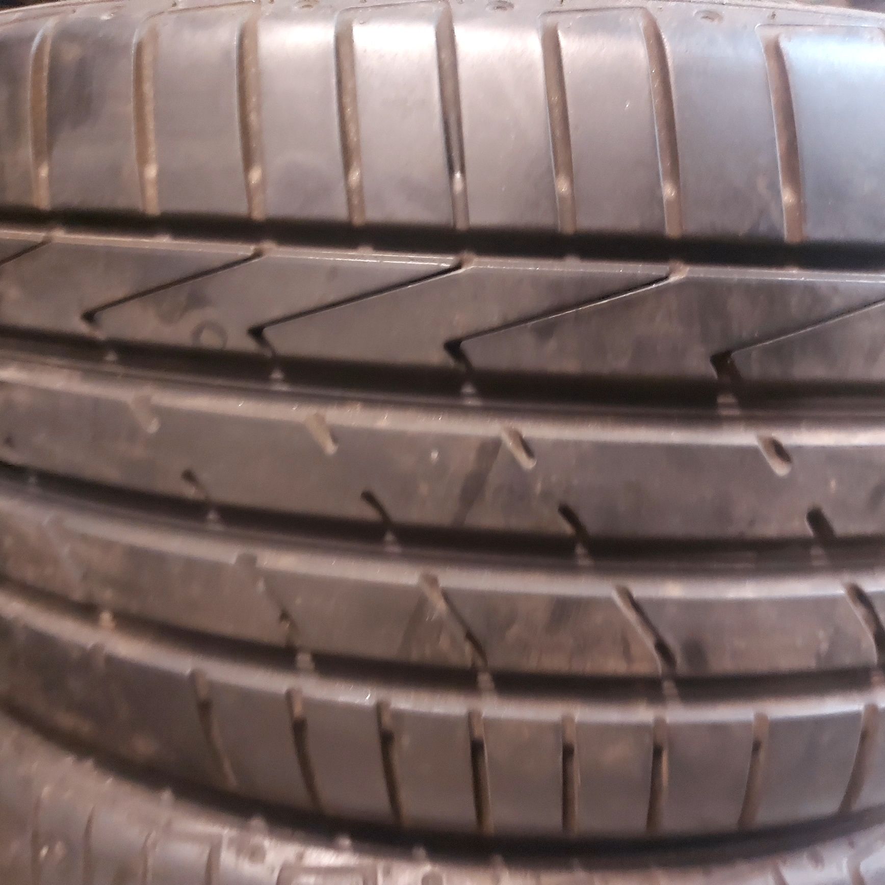 245/40/19"Hankook 4бр.гуми
