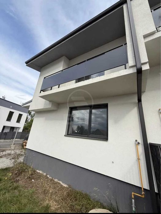 Duplex cu 5 camere, in aproprierea centrului comercial VIVO !