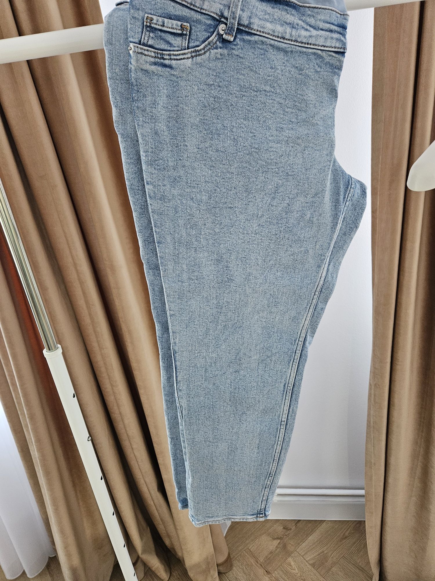 Jeans pentru gravide, H&M,  mărime L+ cadou colanți elastici gravide