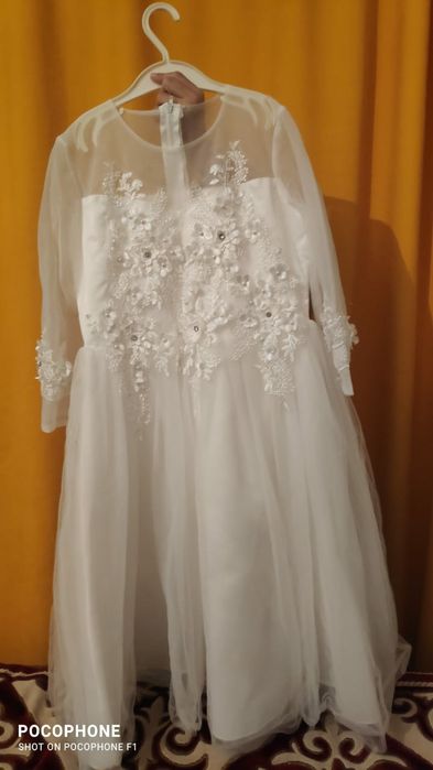 8/9 жасқа қыз балаға арналған ақ көйлек.