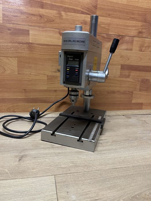 Masina de frezat microgaurire Bormasina banc de precizie