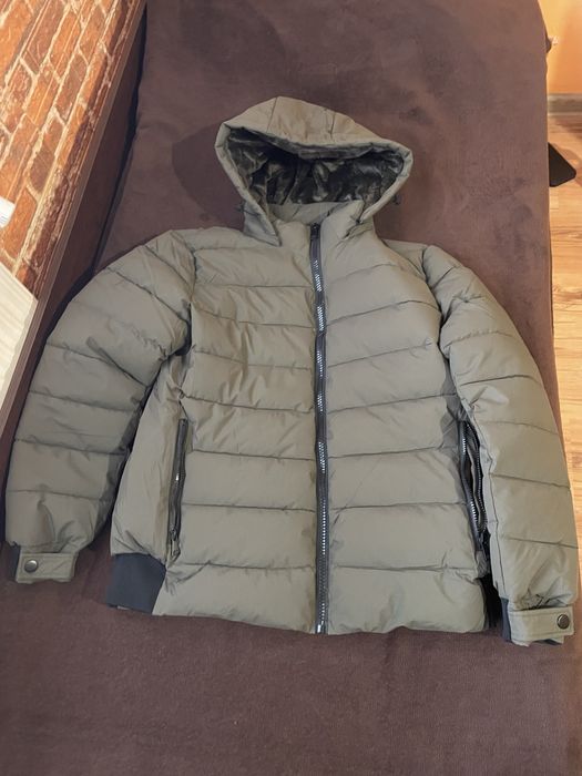 Мъжко яке S размер отговаря и на М