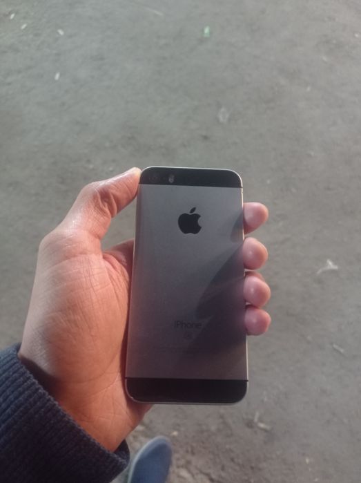 Iphone 5 SE Sotiladi