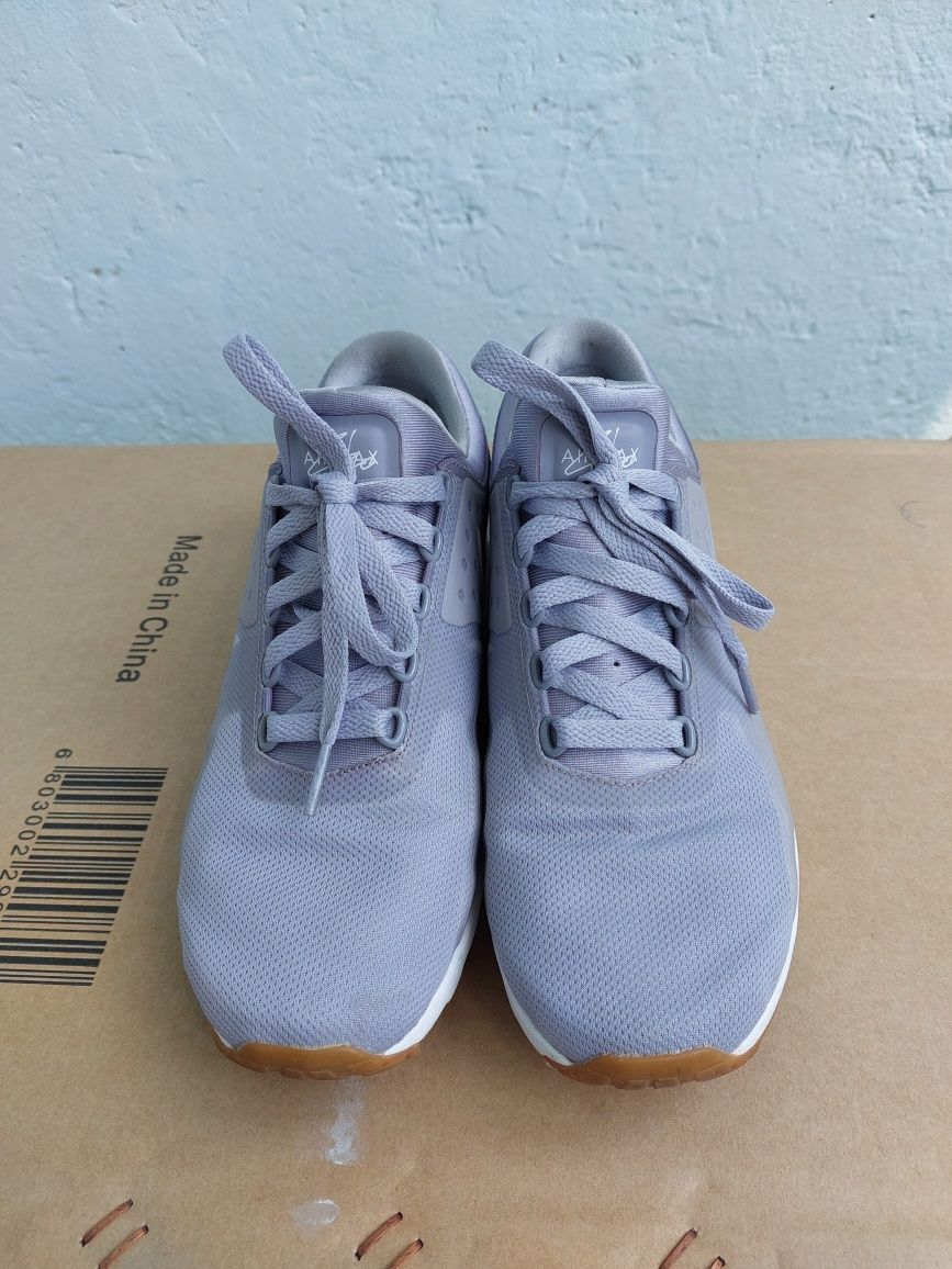 Маратонки Nike W Air Max Zero