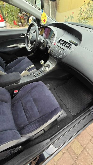 HONDA CIVIC 1.8 BENZINA HATCHBACK in stare foarte buna!