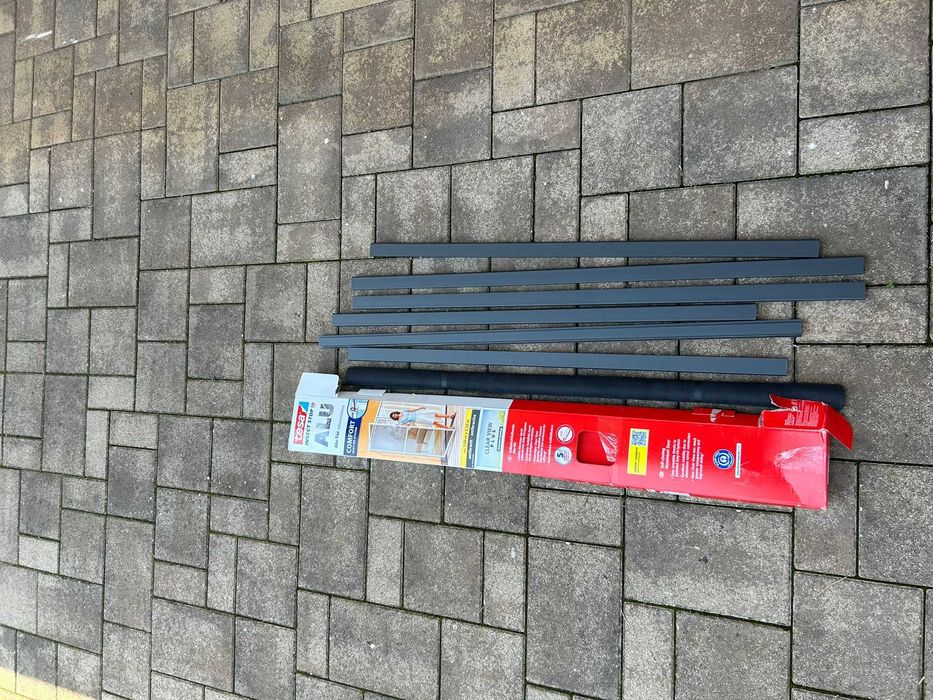 Plasă anti-insecte pentru ușă tesa Insect Stop FALT, cadru pliabil