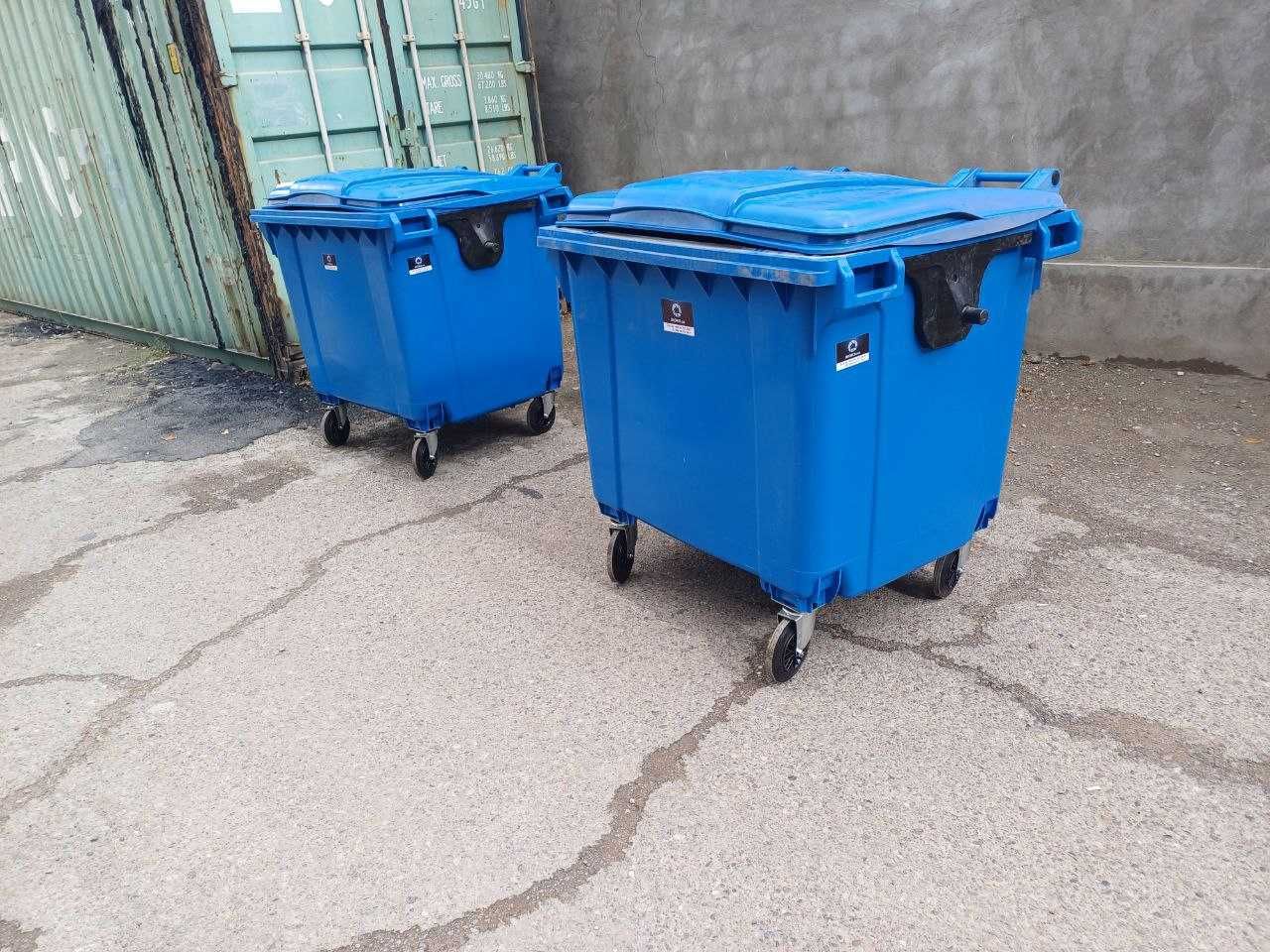 Пластиковые контейнеры и баки для мусора