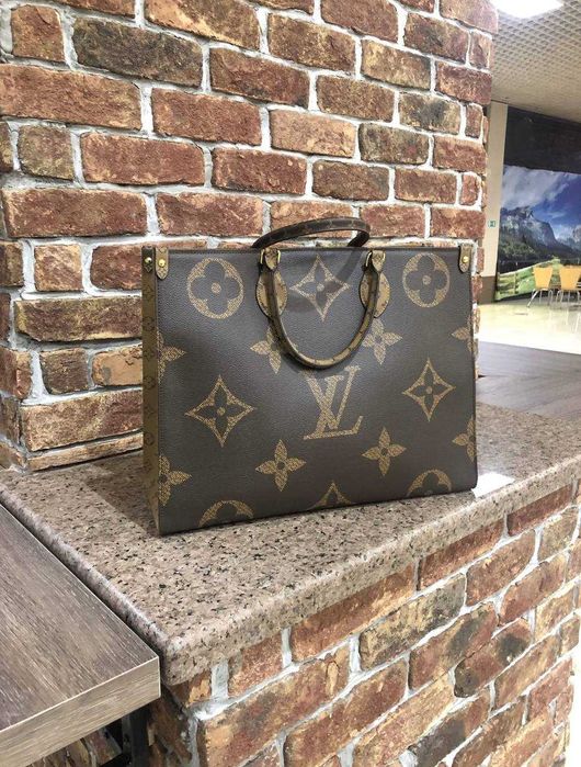 Сумка LV  OnTheGo GM