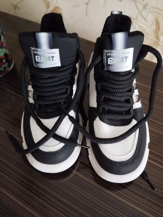 Продам на мальчика утепление красовки  39 размер