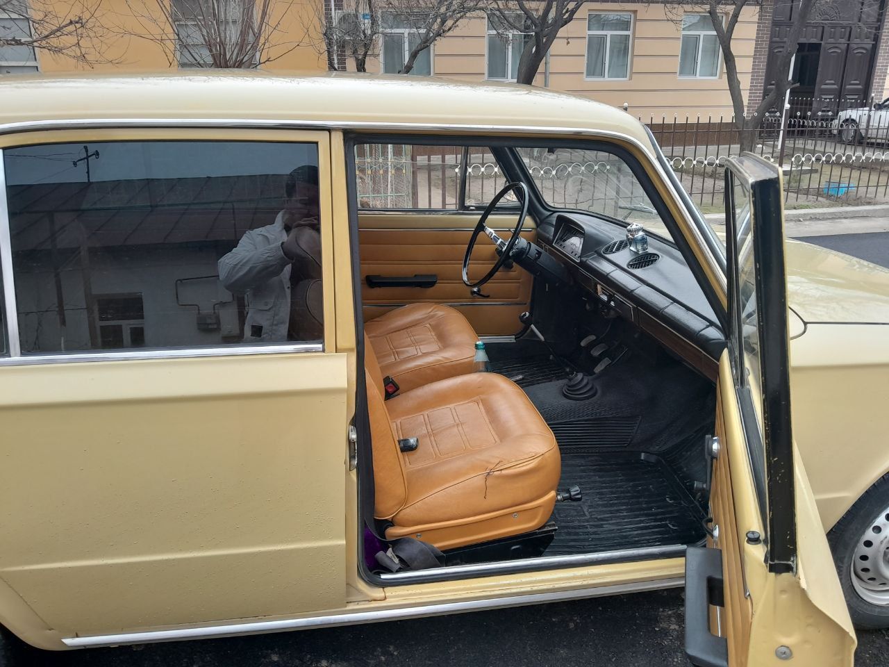 Lada 21011 Holati Alo