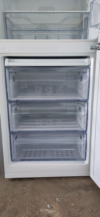 Combina frigorifica Beko