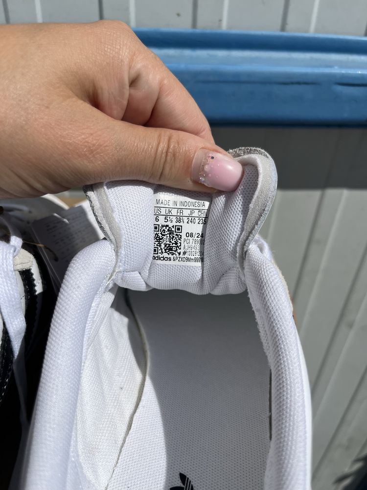 Adidas PREDATOR MUNDIAL номер 38