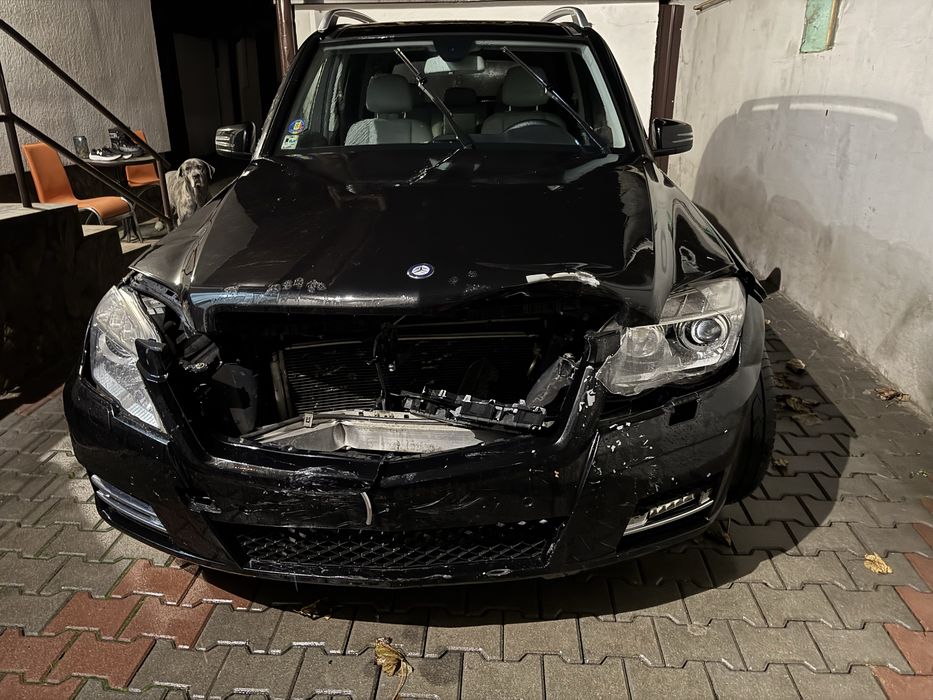 Mercedes GLK 2011 , lovit , 2.2 diesel 170 cp , vand sau schimb