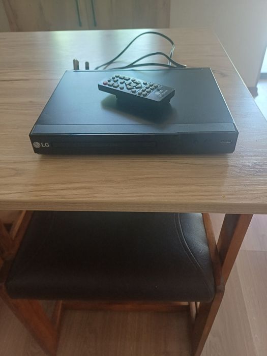 Видео плейер LG состояние отличное