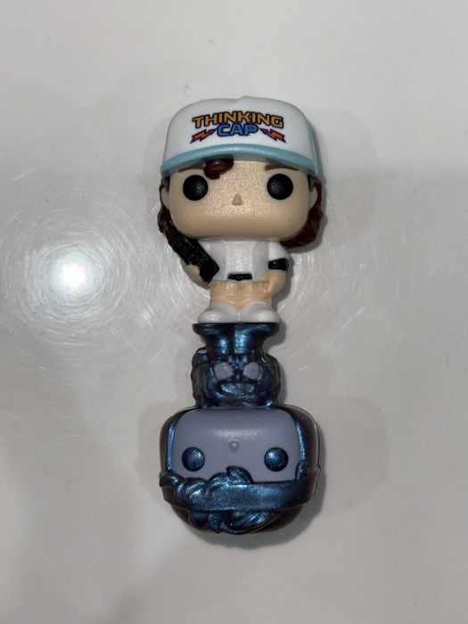 Две фигурки из киндера ОСД