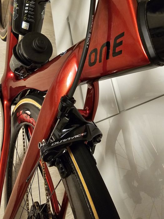 Cursiera Aero FACTOR V1 ONE  DI2 Dura Ace 9150