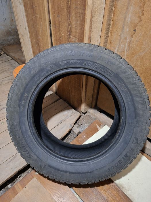 Шины зимние шипованые и липучка